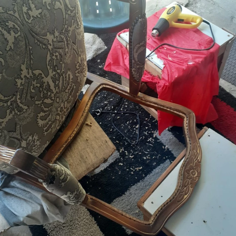 Foto 165:  — Reforma de Móveis em Junco Sintético e Cadeiras de Palhinha Natural Sintético Ariel
